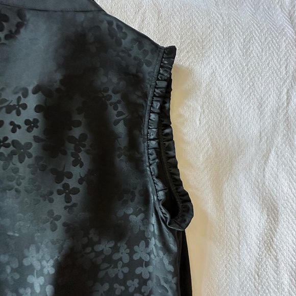 Sleeveless Silk Blouse, Size XS, Black - Picture 13 of 14